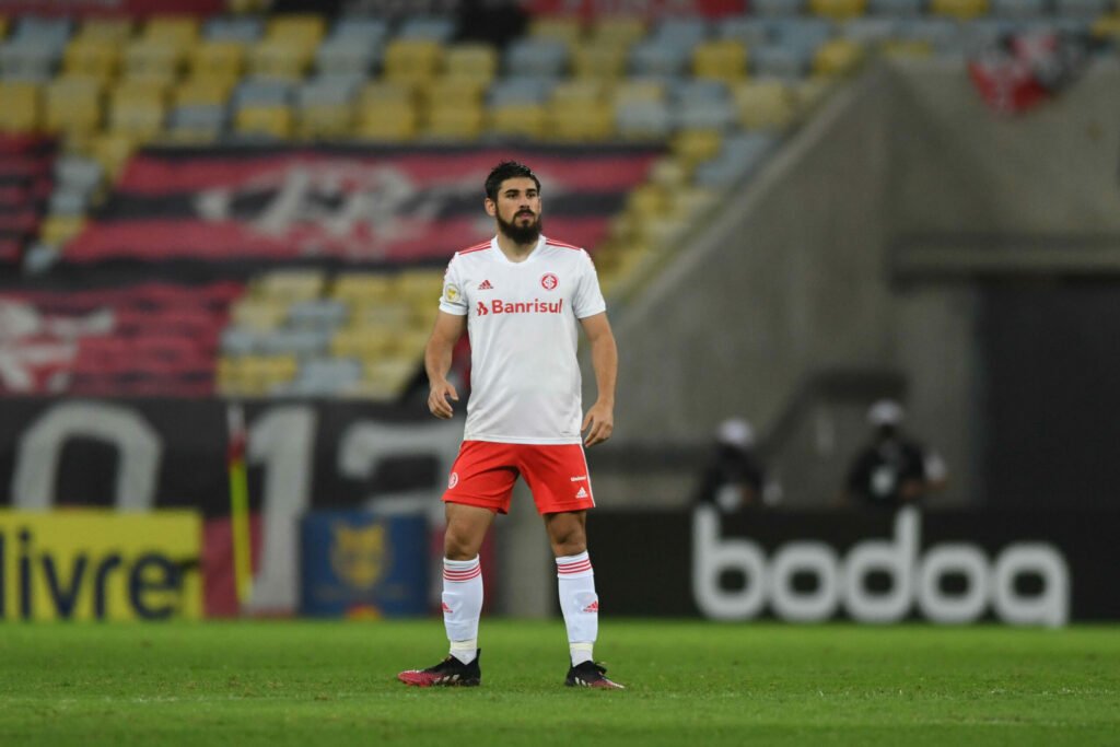 Bruno M Ndez O Destaque Do Sistema Defensivo Do Internacional