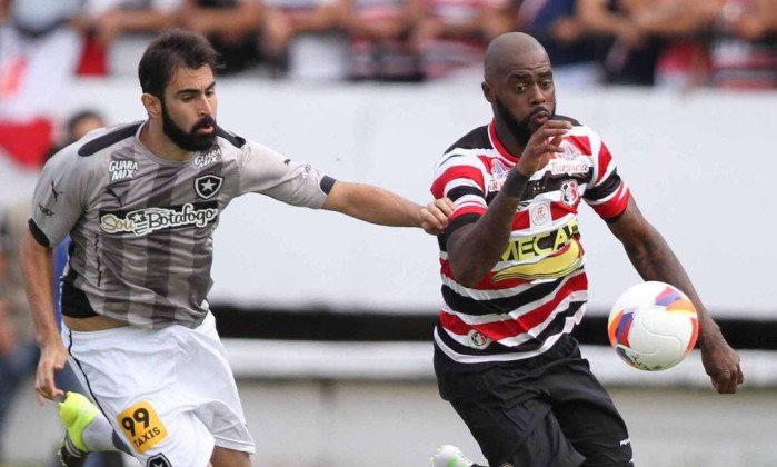 Botafogo encara o Santa Cruz, e segue na caminhada para o título.