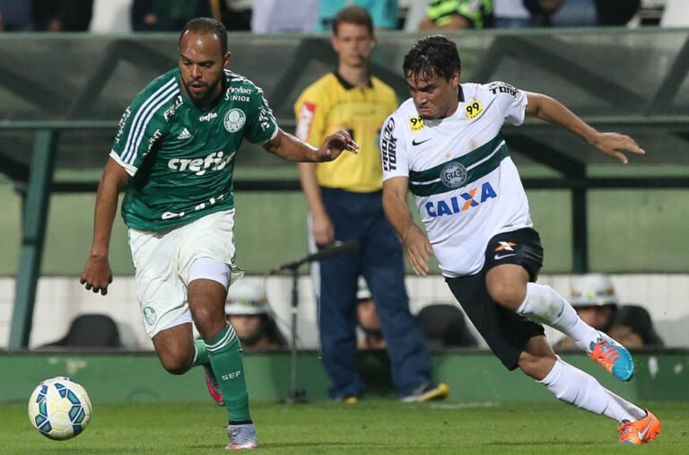 Palmeiras cumpre tabela contra o desesperado Coritiba