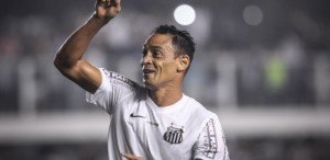 Em grande fase na temporada, com 37 gols já anotados este ano, Ricardo Oliveira é a maior esperança de gols do Santos.
