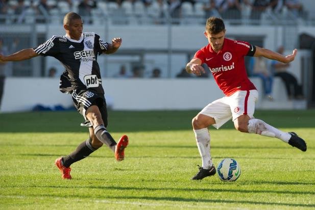 Internacional recebe Ponte Preta com “corda no pescoço”