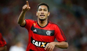LANCEPRESS! - (Brazil Out) - Rio de Janeiro - 10.10.2013 - Foto de Cleber Mendes/Lancepress!/AFP - Campeonato Brasileiro 2013- 27º Rodada- jogo entre Flamengo X Internacional - Local: Estadio Maracana - NF: Hernane