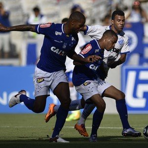 CRUZEIRO EMPATA EM JOGO MORNO