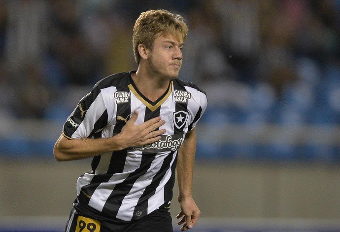 Botafogo vai a São Januário enfrentar o Bangu pelo Carioca.