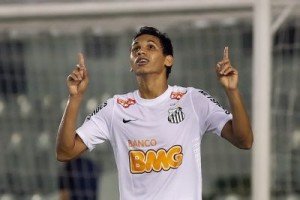 O jogador Leandrinho que atuou em várias partidas na temporada passada não será aproveitado neste ano e deve ser negociado.
