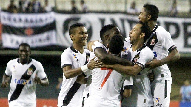 Vasco vence Bonsucesso com belas atuações de Thalles e Nenê.