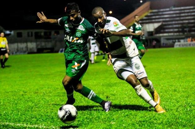 Chape perde a primeira do ano com gol nos acréscimos