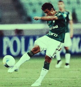 Momentos antes do golaço histórico de Robinho em Rogério Ceni, no Allianz Parque