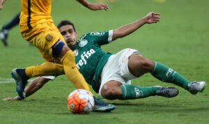 SÃO PAULO, SP - 03.03.2016: PALMEIRAS X ROSARIO CENTRAL - O jogador Jean, da SE Palmeiras, em jogo contra a equipe do CA Rosario Central, durante partida válida pela segunda rodada da fase de grupos da Copa Libertadores, na Arena Allianz Parque. (Foto: Cesar Greco / Fotoarena)