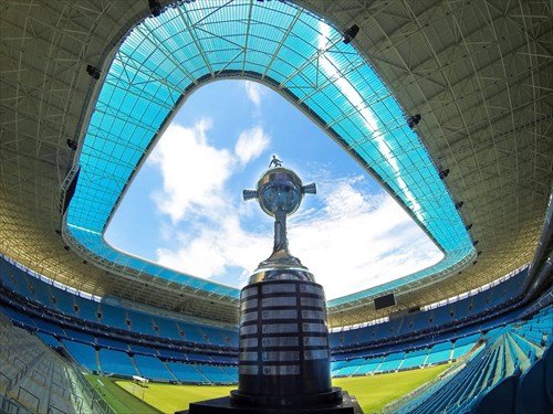 Grêmio busca classificação no Equador.