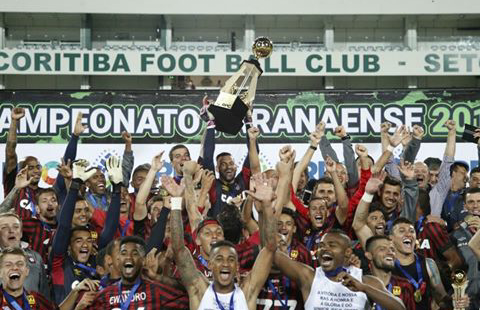 FURACÃO ATROPELOU E É CAMPEÃO DO PARANÁ