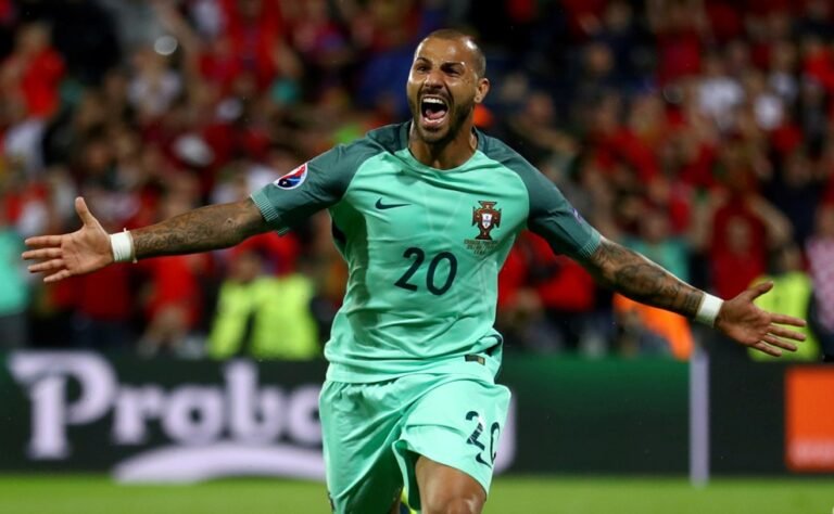 Após tempo normal sonolento, Quaresma esquenta prorrogação e Portugal vai às quartas