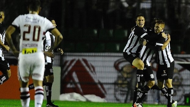 Irreconhecível! São Paulo joga mal e perde para o Figueirense