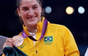 Mayra-Aguiar