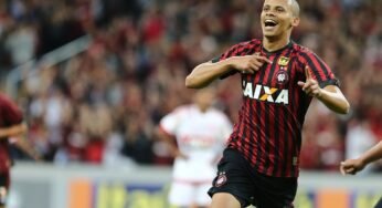 Zagueiro Cleberson ficará um mês longe dos gramados