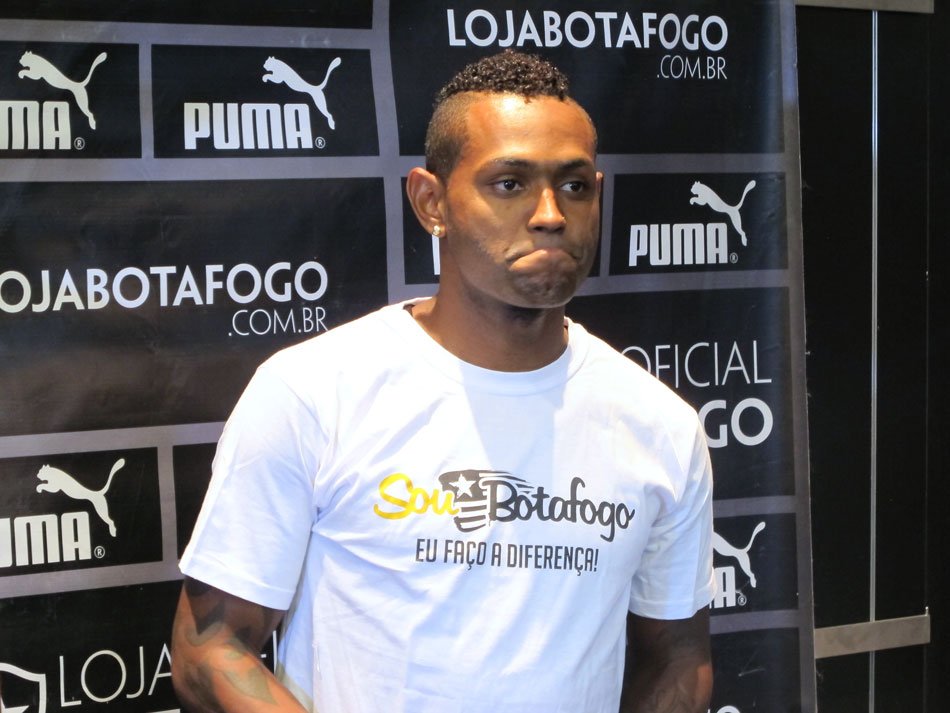 Vítima nega estupro de Jobson em depoimento