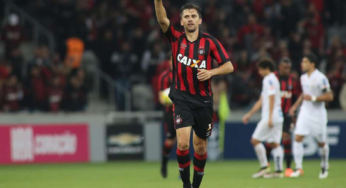 Furacão vence o Santos na Baixada