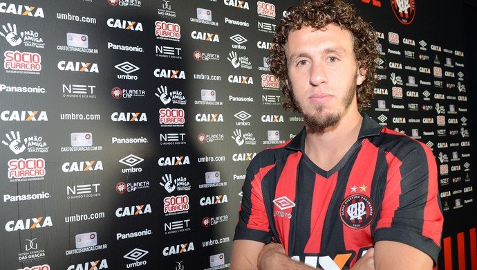 Reforço do Furacão rasga elogios ao Atlético