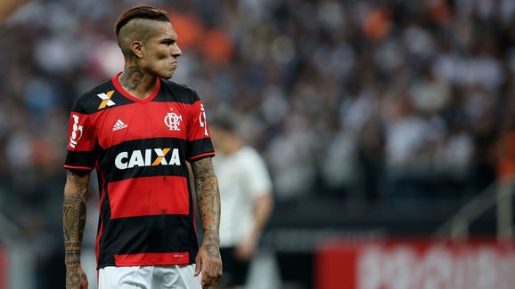 Procura-se um segundo atacante!