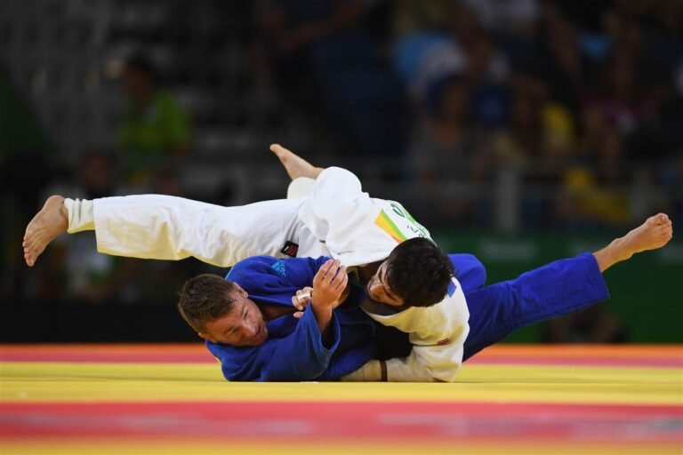 MUDRANOV CONQUISTA O OURO