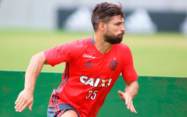 De olho no Grêmio…