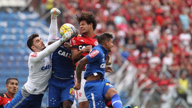 Mais um tropeço.
