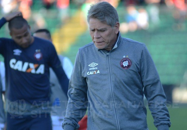Preocupante. Atlético joga mal e perde mais uma fora de casa