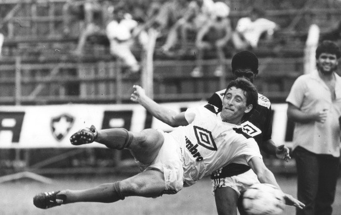 Morre ex-atacante do Botafogo, Mazolinha