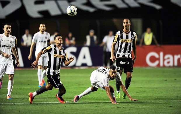 Em boa fase, Botafogo enfrenta Santos