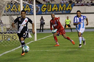 Pressionado, Vasco vai até Manaus enfrentar o Londrina pela série B.