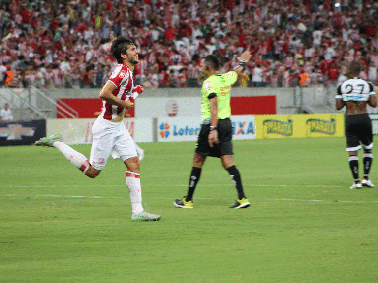 Vitória no apagar das luzes