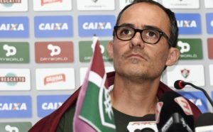 Abad durante a entrevista coletiva após a vitória. (FOTO: divulgação/Internet)