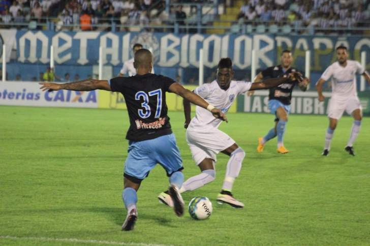 QUASE LÁ! O Londrina recebe o Paysandu na briga pelo acesso.