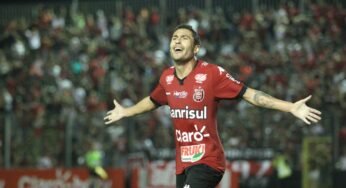 Entrevista com o meia Marcos Paraná