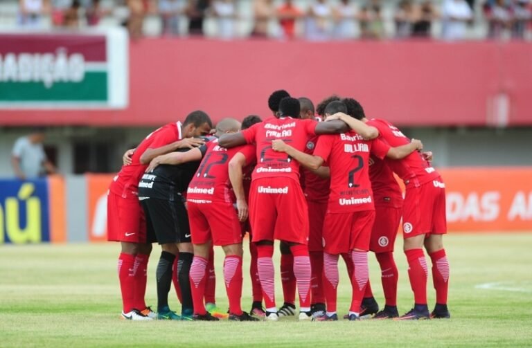 Inter tropeça mais uma vez e pela primeira vez cai para a série B