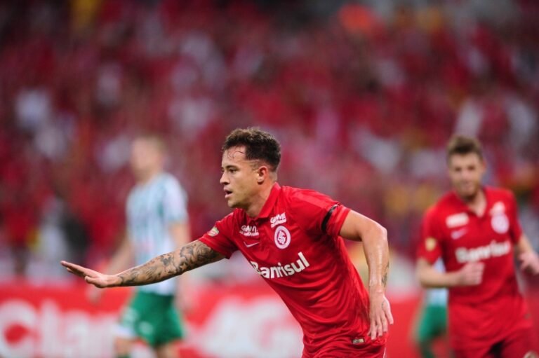 MERCADO: Bahia teria feito proposta por Gustavo Ferrareis do Inter