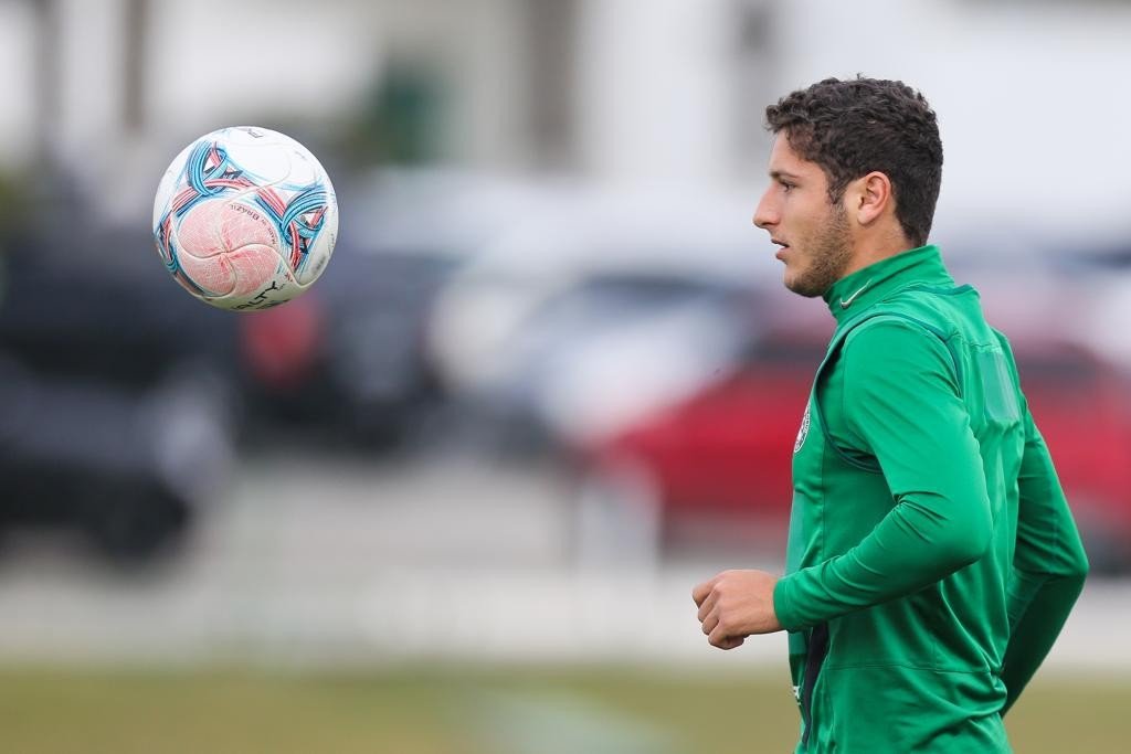 Bahia contrata meia Zé Rafael, destaque do Londrina