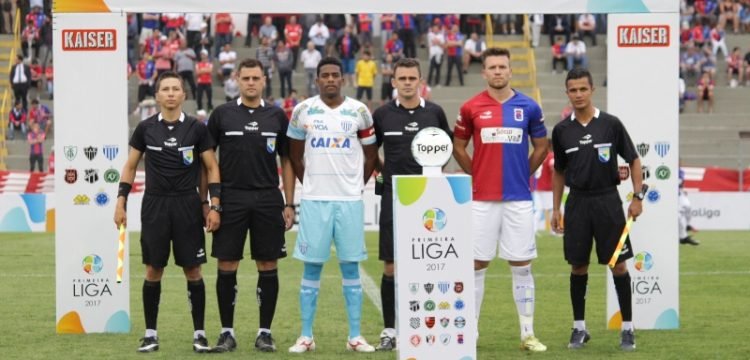 PARANÁ INICIA 2017 COM VITÓRIA