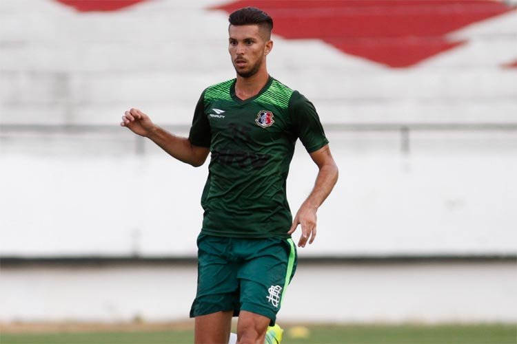 Entrevista com o zagueiro Walter Guimarães, do Santa Cruz