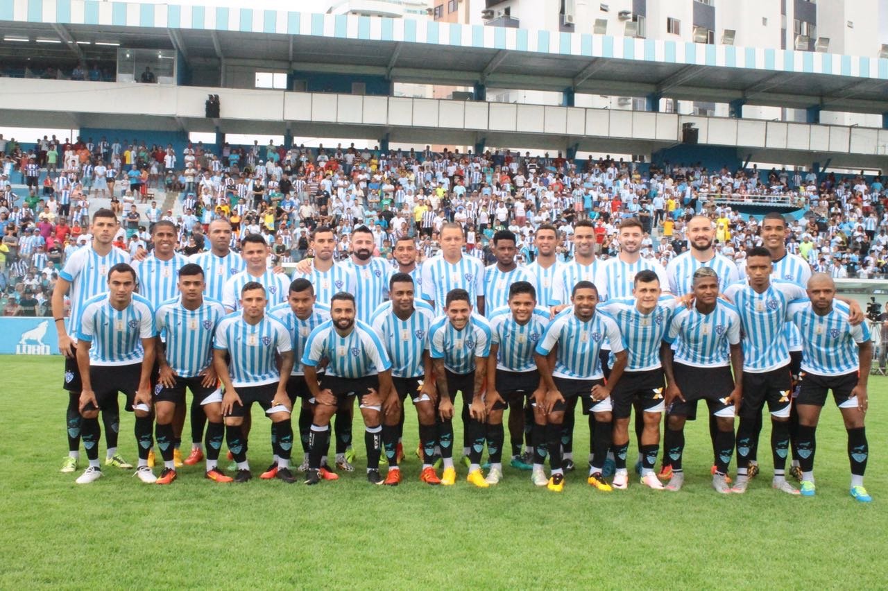 Com presença da torcida, Paysandu apresenta elenco para 2017