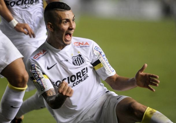 Santos deve emprestar Alison ao RB Brasil