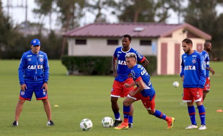 TITULARES:  Guto Ferreira define time que estreia na Florida Cup