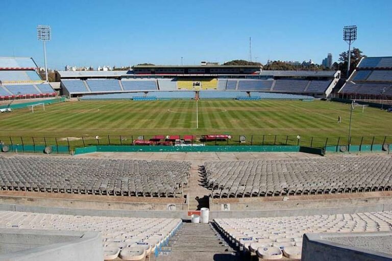 Liverpool-URU define local da partida contra o Fluminense