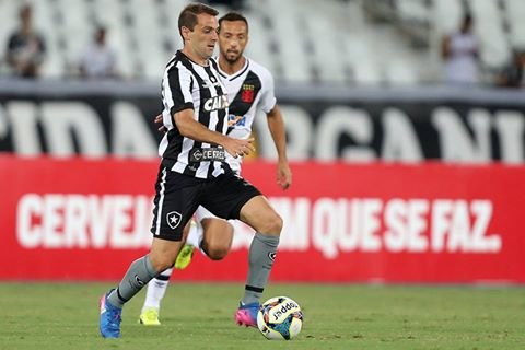 Vasco e Botafogo fazem clássico sem gols.