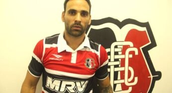 “El animal del gol” foi apresentado e estar apto para estrear pelo Santa Cruz