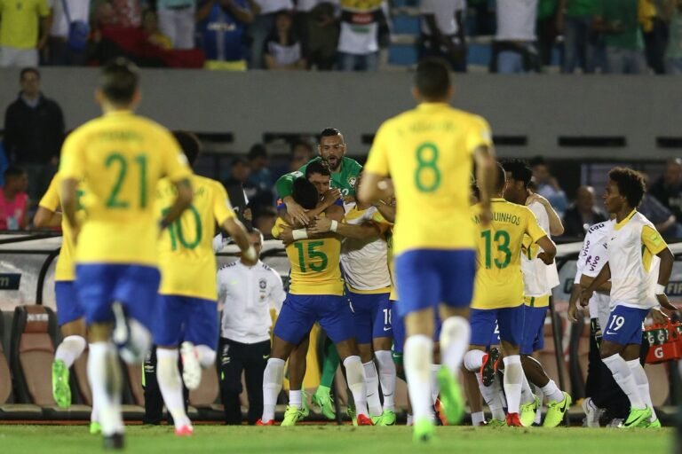 Uruguai 1-4 Brasil