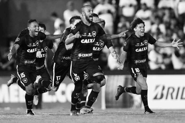 Confronto entre Botafogo e Barcelona-EQU vale liderença do Grupo 01