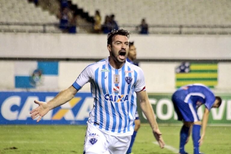 Em jogo morno, Paysandu vence e se classifica
