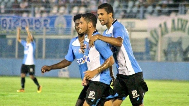 À vaga para à final será decidida em Belém