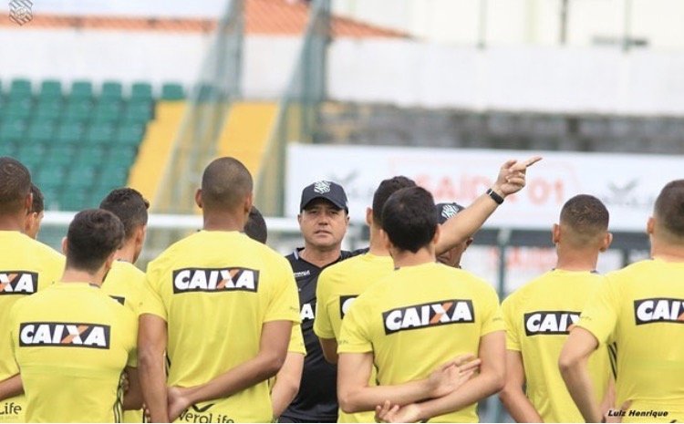 Figueirense enfrenta o Tubarão pela 17ª rodada do campeonato catarinense.